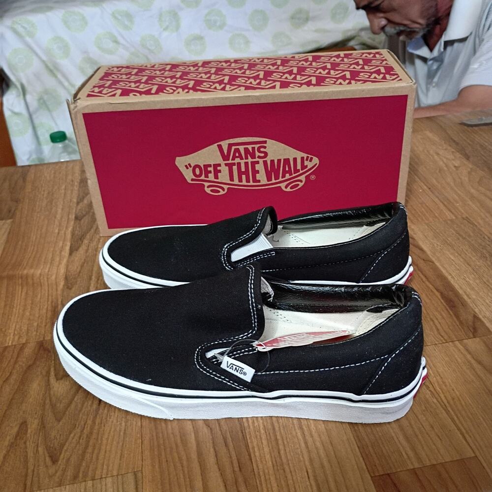 VANS Classic Slip-On lack True black Unisex Shoes men's 7 women's 8.5 - Picture 3 of 10